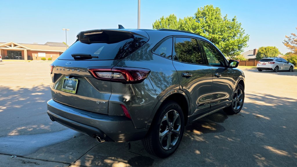 Used 2024 Ford Escape ST-Line AWD/4WD image 13