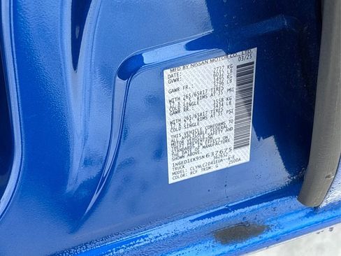 Used 2025 Nissan Frontier SV w/ SV Convenience Package image 14