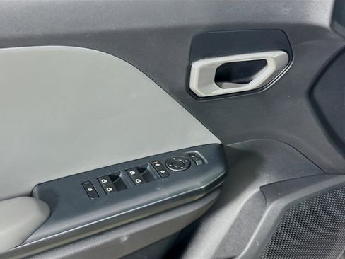 Used 2025 Kia K4 LXS image 24