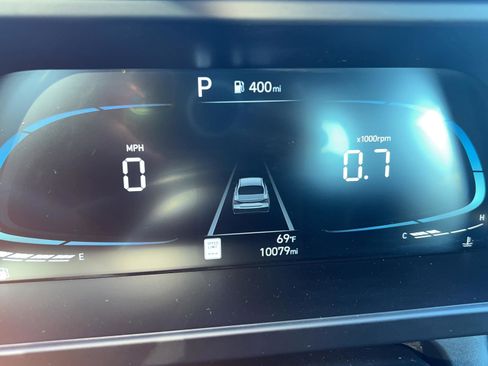 Certified 2025 Hyundai Elantra Sport image 13