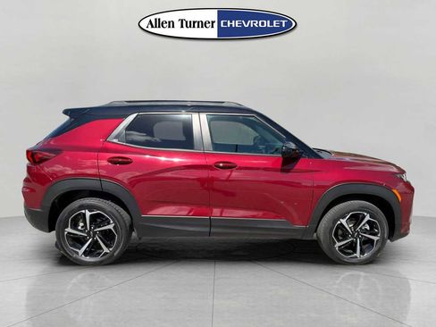Used 2023 Chevrolet TrailBlazer RS w/ Convenience Package image 3
