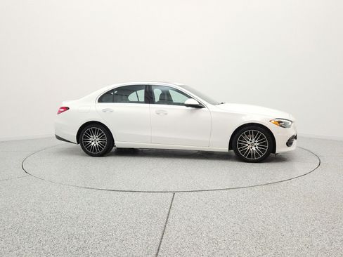 Used 2024 Mercedes-Benz C 300 Sedan image 4