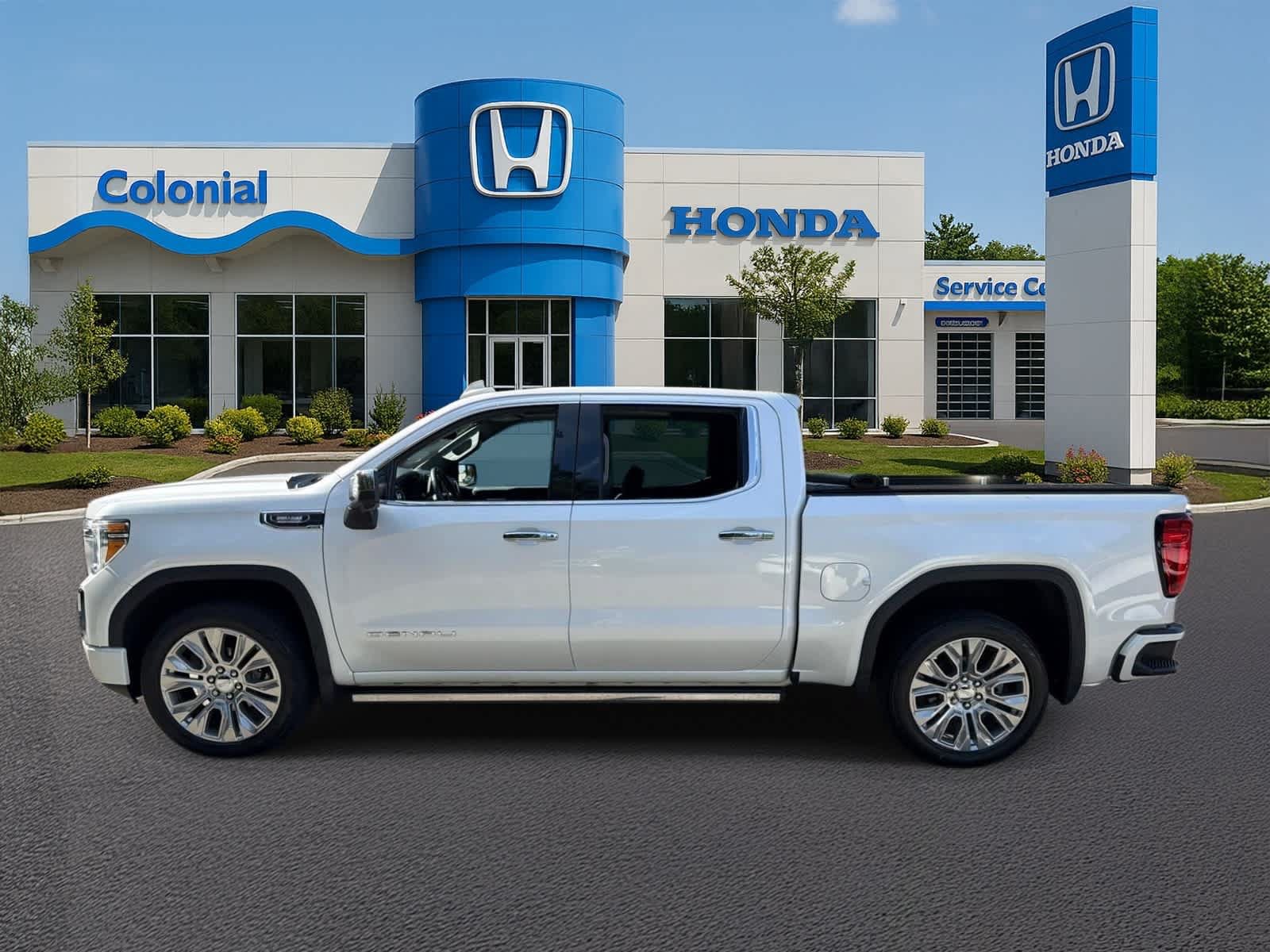 Used 2021 GMC Sierra 1500 Denali w/ Denali Ultimate Package AWD/4WD image 3