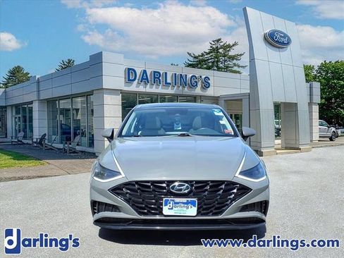 Used 2023 Hyundai Sonata SEL w/ Convenience Package FWD image 2