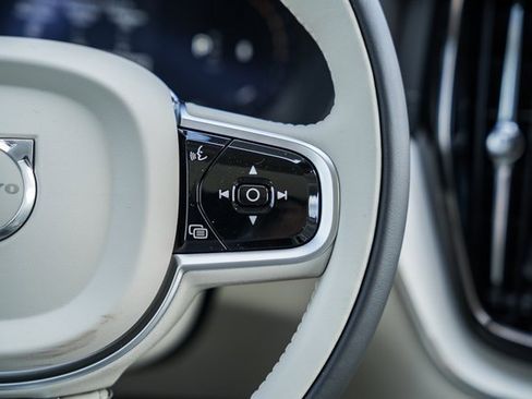 New 2026 Volvo XC60 B5 Ultra w/ Protection Package Premier image 24