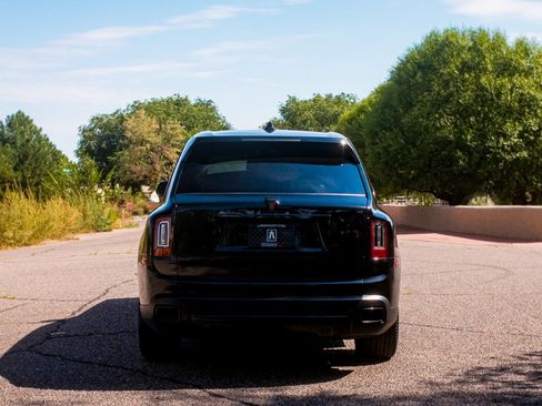 Used 2022 Rolls-Royce Cullinan w/ Dynamic Package image 6