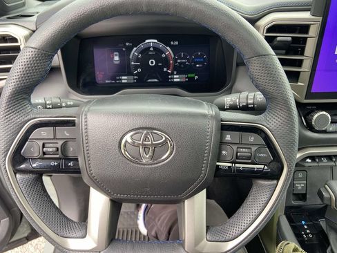 Used 2026 Toyota Sequoia Platinum AWD/4WD image 36