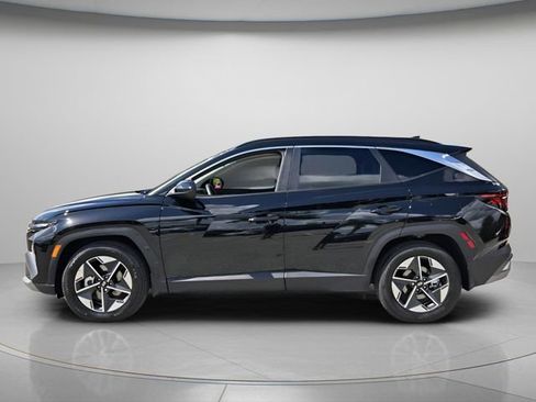 Certified 2025 Hyundai Tucson SEL image 3