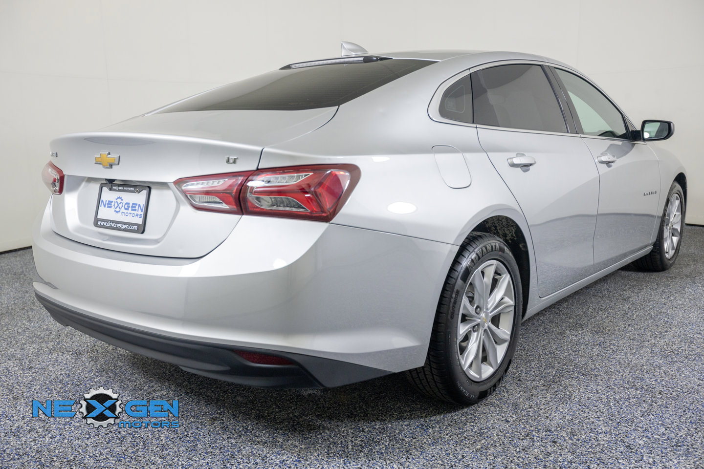 Used 2022 Chevrolet Malibu LT FWD image 8