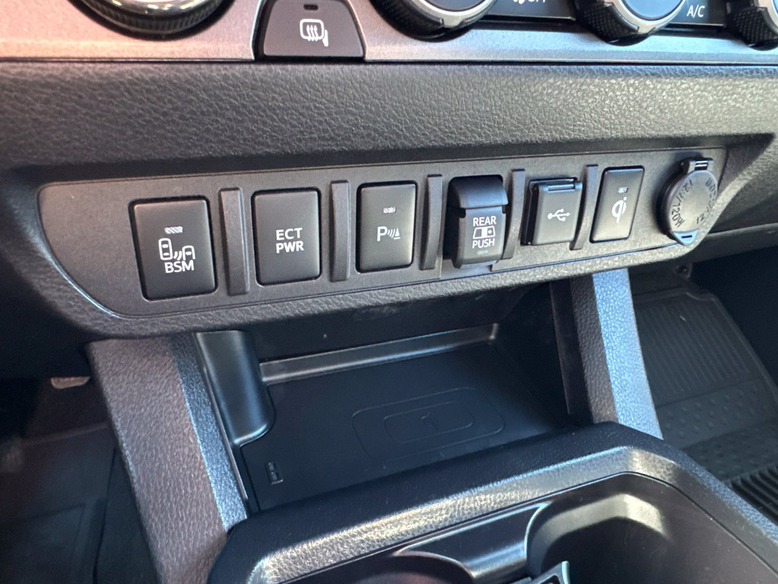 Used 2023 Toyota Tacoma TRD Off-Road w/ Technology Package AWD/4WD image 20