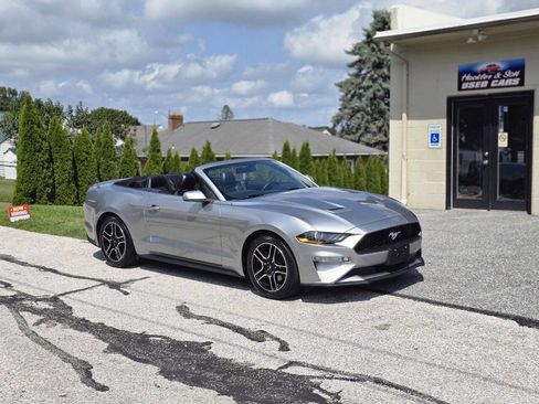 Used 2020 Ford Mustang Premium RWD image 2