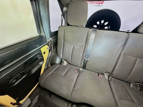 Used 2014 Jeep Wrangler Unlimited Sport image 12