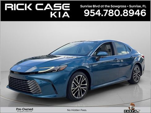 Used 2026 Toyota Camry XLE w/ Premium Plus Package FWD image 1