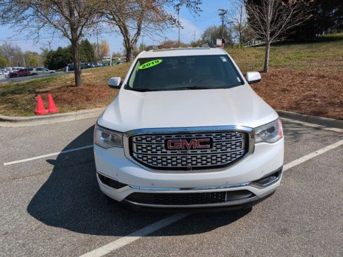 Used 2019 GMC Acadia Denali w/ Technology Package image 2