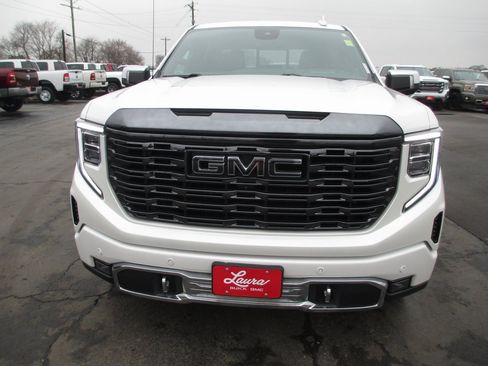 Used 2023 GMC Sierra 1500 Denali Ultimate image 11