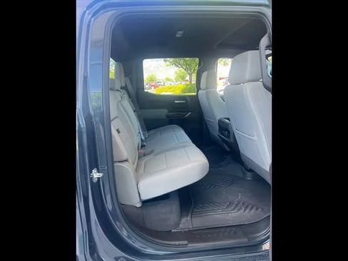 Used 2022 Chevrolet Silverado 1500 LT Trail Boss w/ Bed Protection Package AWD/4WD image 18