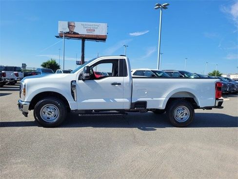 New 2025 Ford F250 XL w/ 360-Degree Camera Package image 4