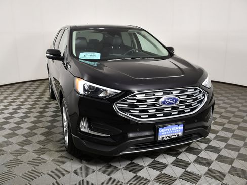Used 2024 Ford Edge Titanium AWD/4WD image 3