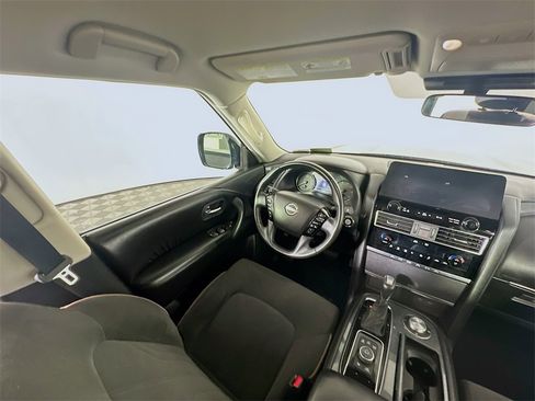 Used 2023 Nissan Armada S image 9