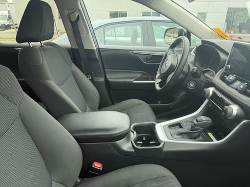 Used 2023 Toyota RAV4 LE image 12