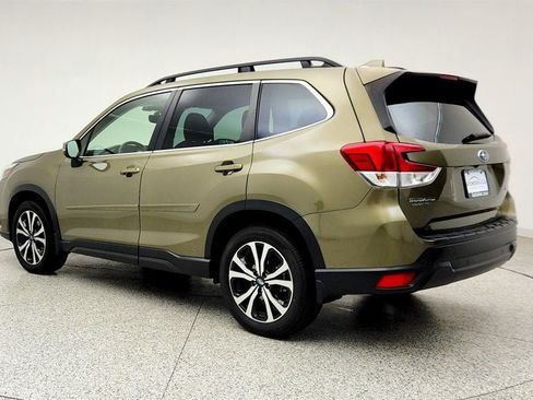 Used 2023 Subaru Forester Limited AWD/4WD image 7