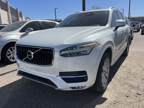 Used 2016 Volvo XC90 T6 Momentum w/ Momentum Plus Package AWD/4WD image 2