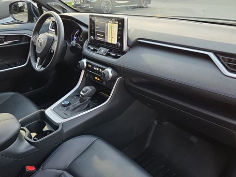 Used 2020 Toyota RAV4 XSE image 20