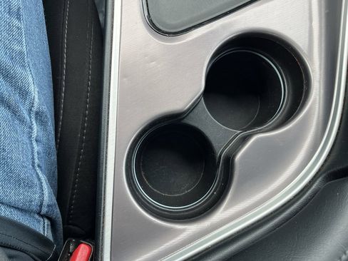 Used 2022 Dodge Challenger GT image 18