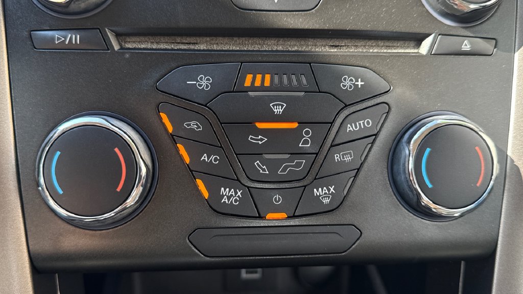 Used 2018 Ford Fusion S FWD image 27