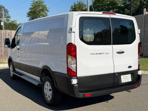 Used 2025 Ford Transit 250 Low Roof w/ Exterior Upgrade Package RWD image 9