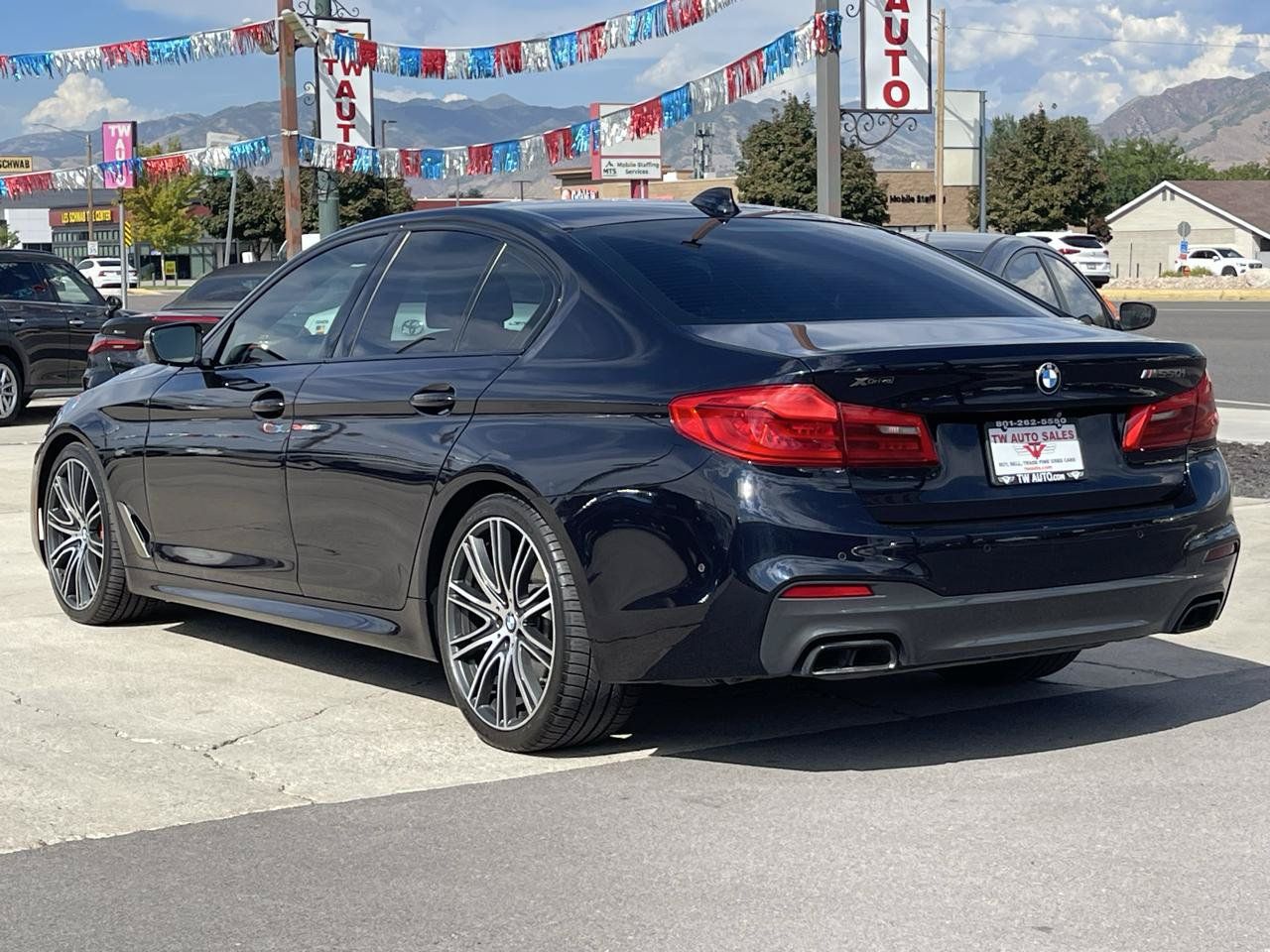 Used 2018 BMW M550i xDrive AWD/4WD image 7