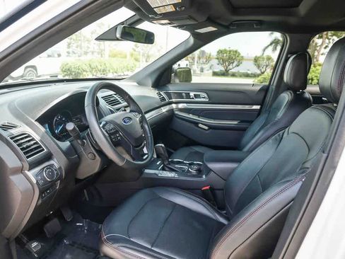 Used 2018 Ford Explorer Sport w/ Equipment Group 401A AWD/4WD image 17