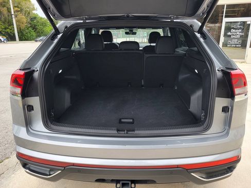 Used 2026 Volkswagen Atlas Cross Sport SE FWD image 17