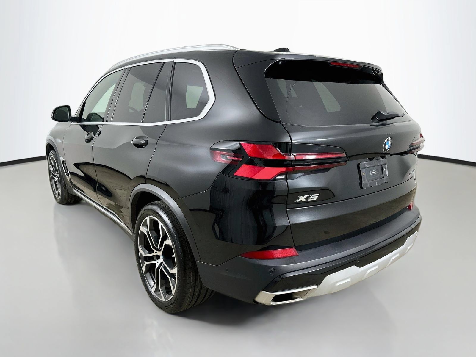 Used 2025 BMW X5 xDrive40i AWD/4WD image 7