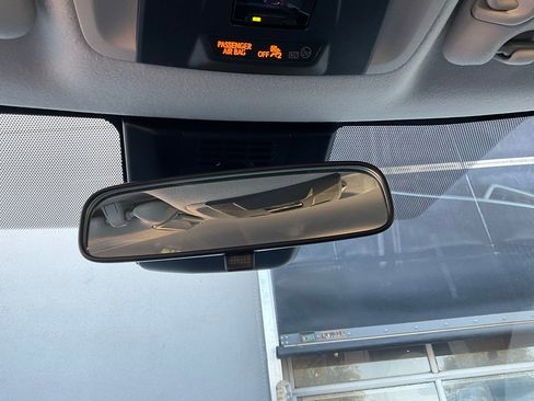 Used 2025 Toyota Corolla LE image 26