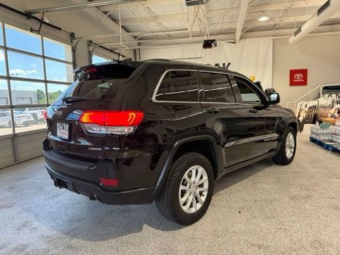 Used 2014 Jeep Grand Cherokee Laredo w/ 18" Wheel & 8.4" Radio Group AWD/4WD image 5