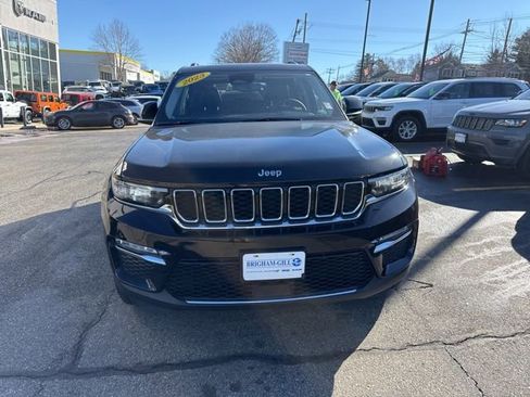 Certified 2023 Jeep Grand Cherokee Limited image 2