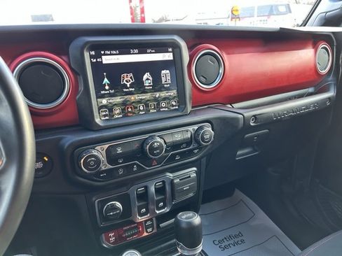 Used 2022 Jeep Wrangler Rubicon image 32