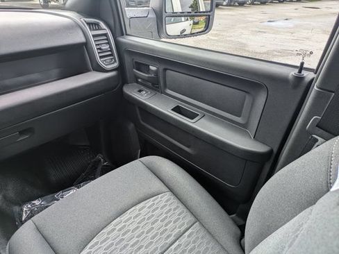 New 2026 RAM 2500 Tradesman AWD/4WD image 17