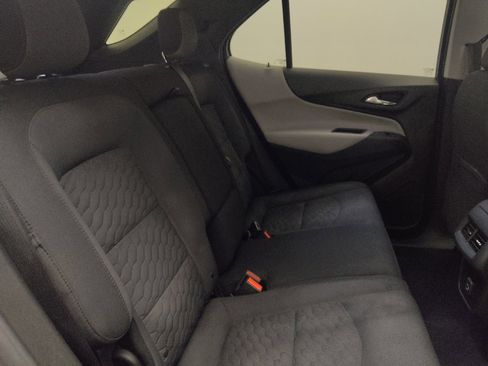 Used 2019 Chevrolet Equinox LS w/ LS Convenience Package AWD/4WD image 19