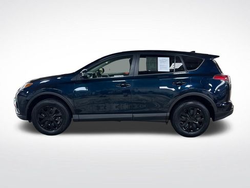 Used 2018 Toyota RAV4 LE w/ All Weather Liner Package FWD image 2