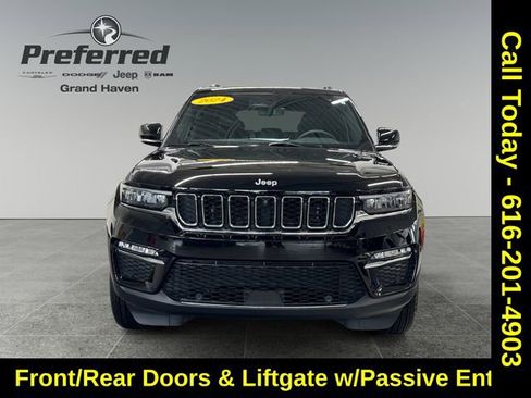 Used 2024 Jeep Grand Cherokee Limited w/ Luxury Tech Group II image 11