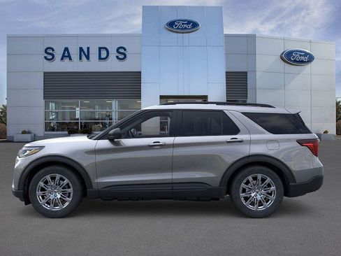 New 2026 Ford Explorer Active w/ Active Comfort Package image 3
