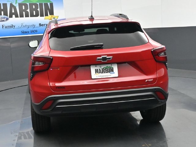 New 2026 Chevrolet Trax RS w/ Driver Confidence Package FWD image 4