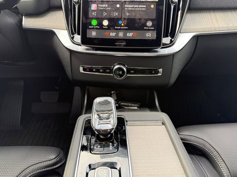 New 2025 Volvo XC90 T8 Ultra w/ Protection Package Premier image 11