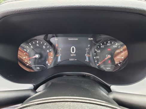 Used 2023 Jeep Compass Limited AWD/4WD image 10