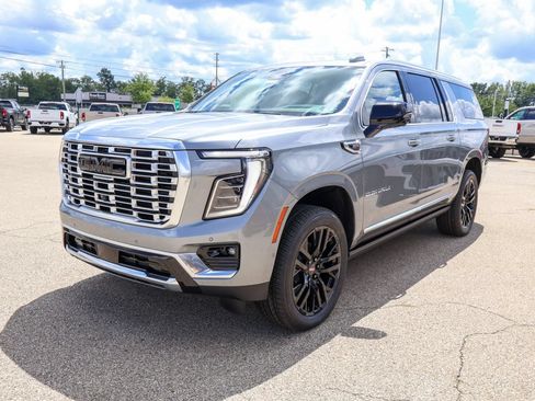 New 2026 GMC Yukon XL Denali w/ Sun & Power Step Package AWD/4WD image 34
