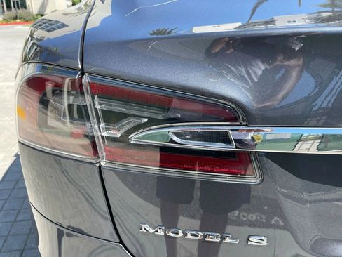 Used 2020 Tesla Model S Long Range image 51