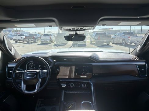 Used 2024 GMC Sierra 2500 Denali w/ Denali Reserve Package image 15