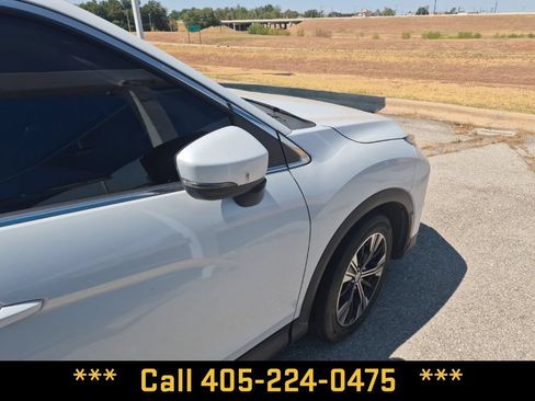Used 2022 Mitsubishi Eclipse Cross SE FWD image 17